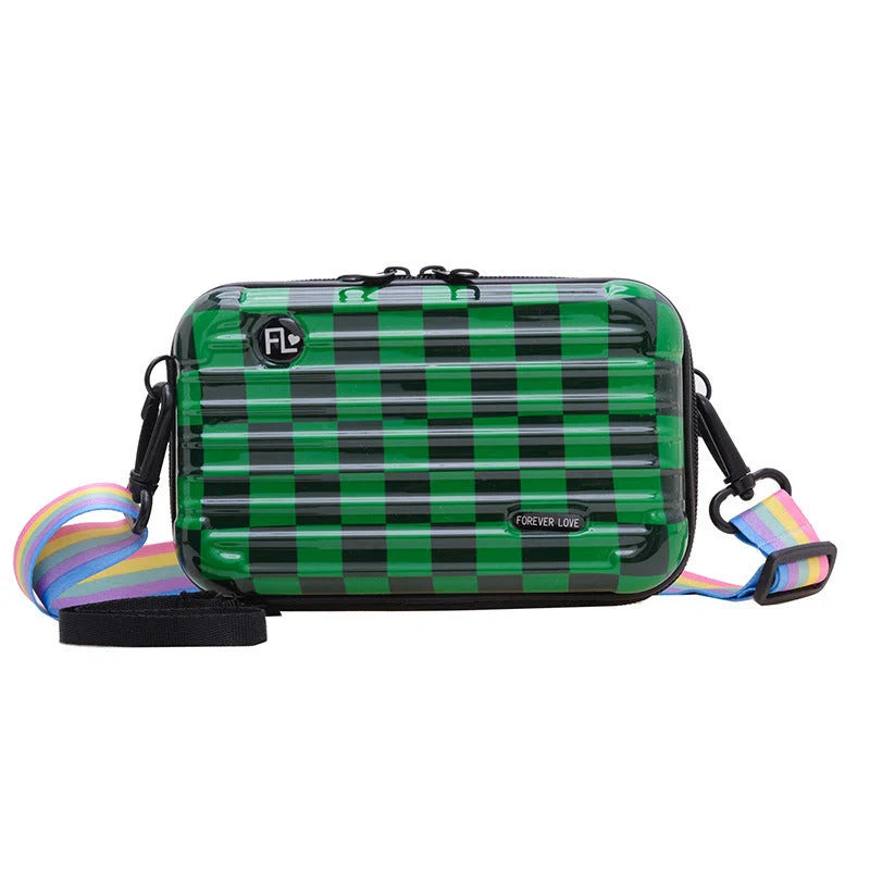 Fashionable one-shoulder bag with geometric pattern and multiple colour options, perfect for the modern British consumer