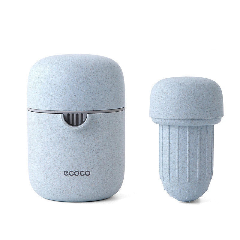 Versatile manual fruit juicer made with wheat straw and PP plastic, capable of juicing a variety of citrus and soft fruits