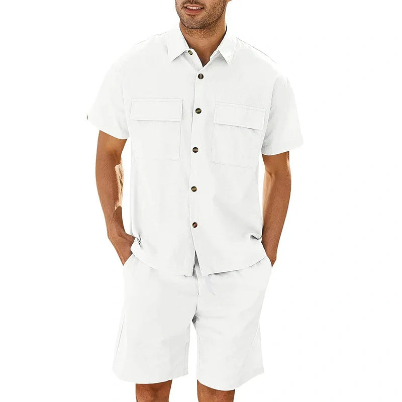 A stylish summer suit featuring a short-sleeved shirt and drawstring shorts in a variety of classic colours, perfect for leisure and sports activities.