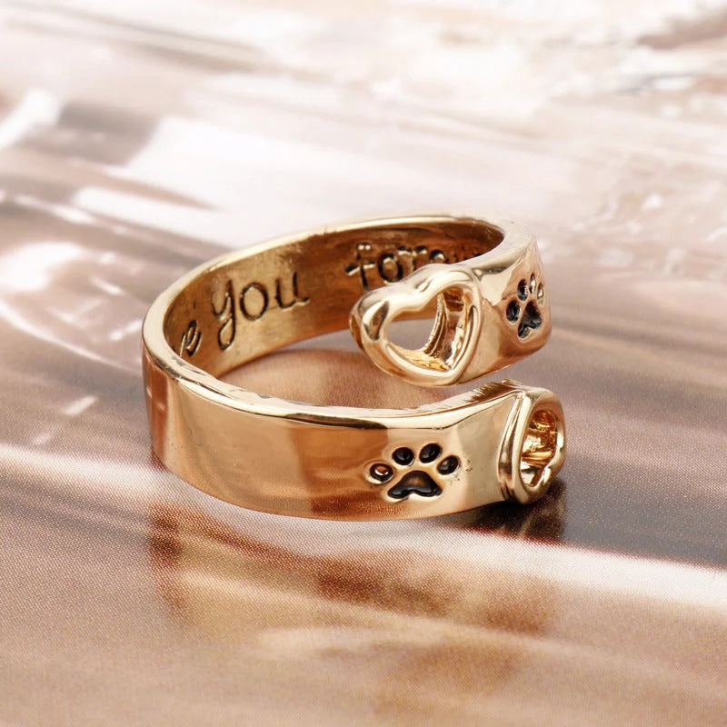 Adjustable gold claw ring with a stylish design inspired by dog paws, perfect for pet lovers in the UK