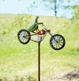 Charming wrought iron garden ornament with whimsical animal motif, adjustable retractable pole, and weather-resistant construction