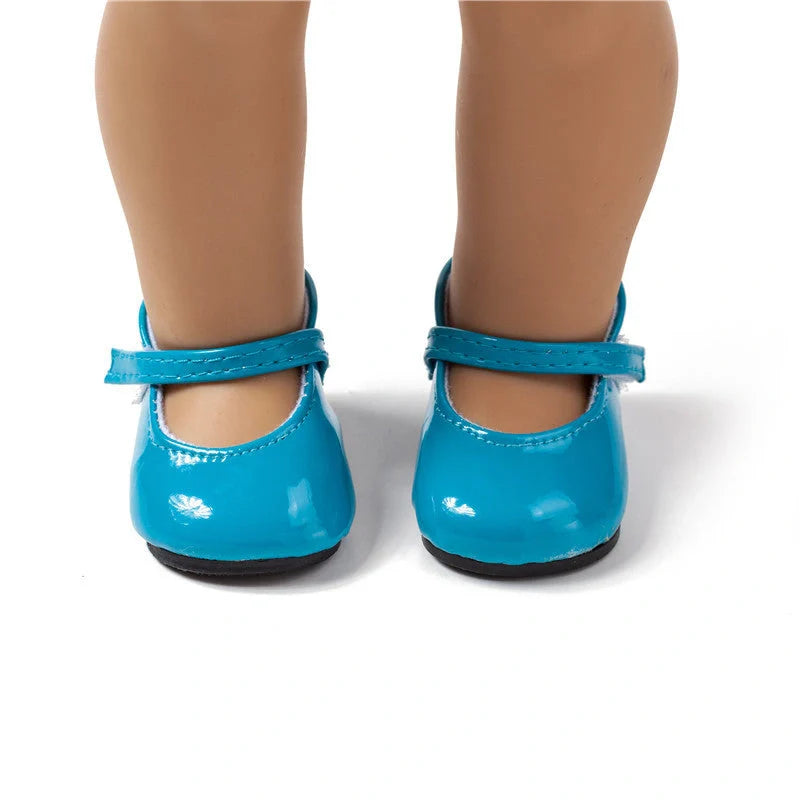 Stylish leather dolls' shoes in various colours, designed to perfectly complement American Girl dolls.