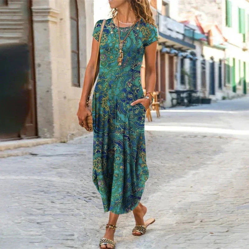 Stylish, printed midi dress with pockets, available in a variety of colours and sizes