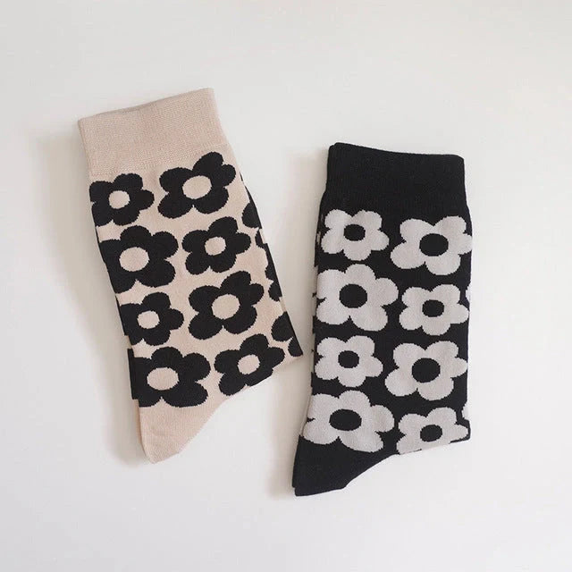 Cute cartoon flower cotton socks for girls in various colours