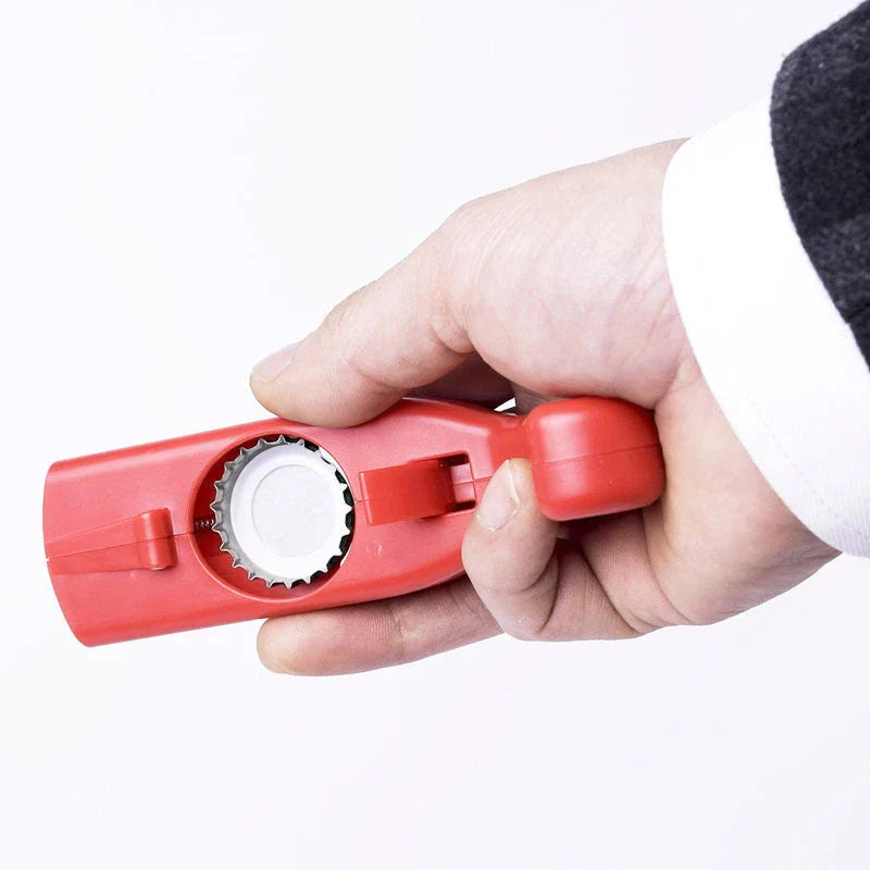A catapult-style bottle opener made of high-quality ABS plastic, designed with a playful American-inspired flair to add entertainment to any British drinking occasion.