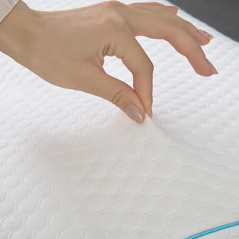 Luxurious Couple Pillow with Slow-Rebound Memory Foam, Ergonomic Design, and Customisable Options for Optimal Sleep Comfort