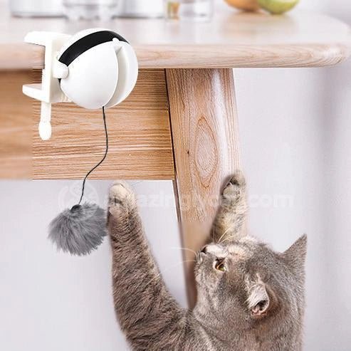 Interactive electronic motion cat toy with real fur ball, 7cm diameter, for stimulating play