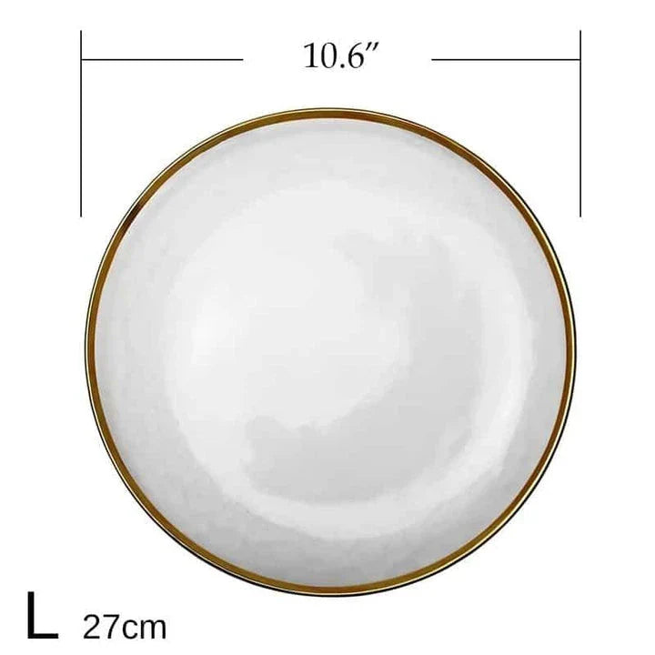 Elegant gold inlay glass plates with a sleek, modern design for a luxurious dining experience