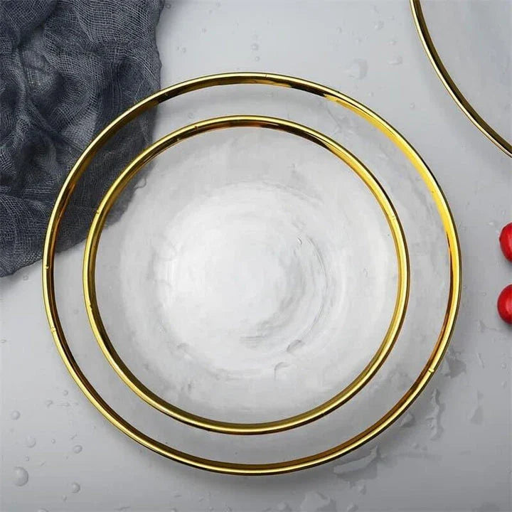 Elegant gold inlay glass plates with a sleek, modern design for a luxurious dining experience