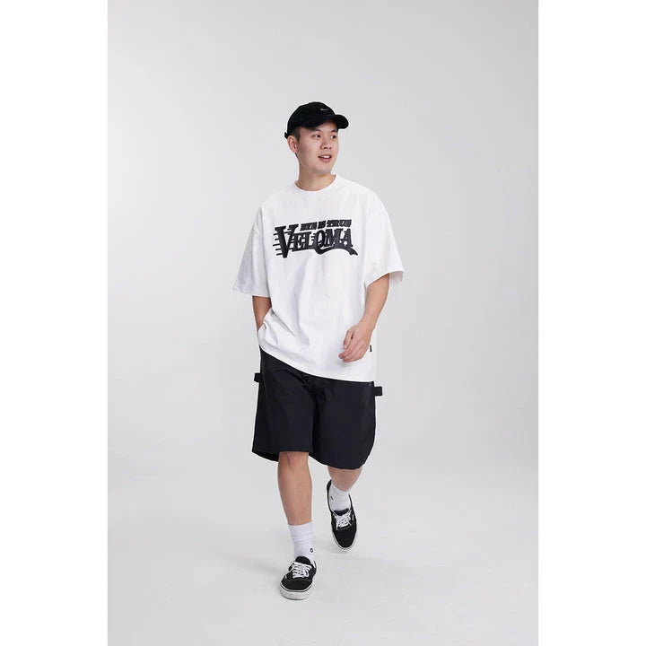 Japanese-inspired retro cargo shorts in khaki and black colours, featuring a loose, straight-leg fit and generous pockets for versatile style and comfort.