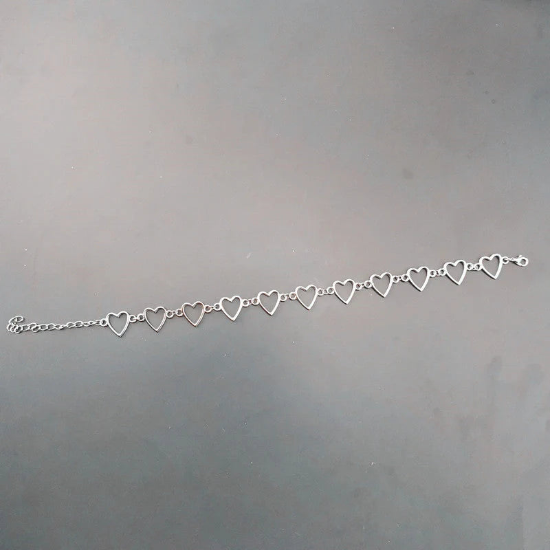 Hollow Korean Sweet Love Heart Choker in silver and gold with adjustable chain