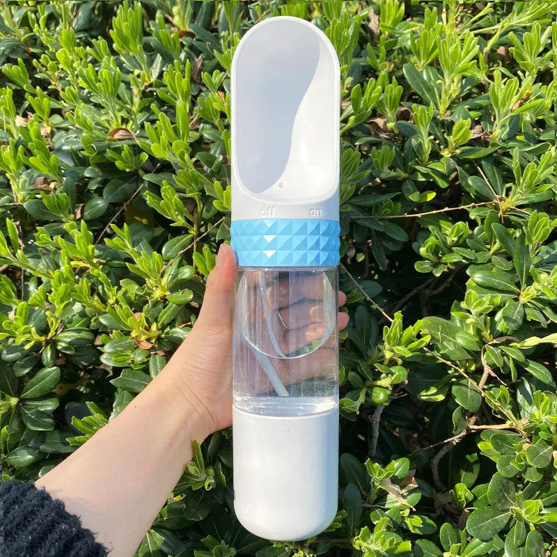 Portable dog water cup with one-click lock for outdoor travel