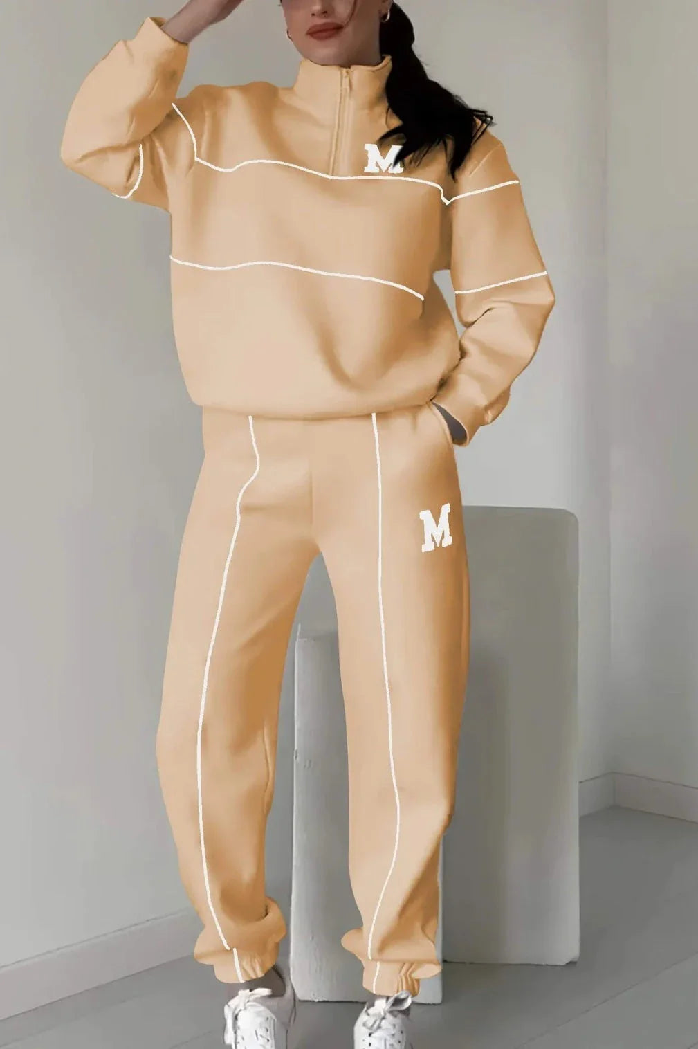 Women's 2-Piece Lounge Set with Hoodless Pullover Sweatshirt and Baggy Fashion Sweatpants in Assorted Colours