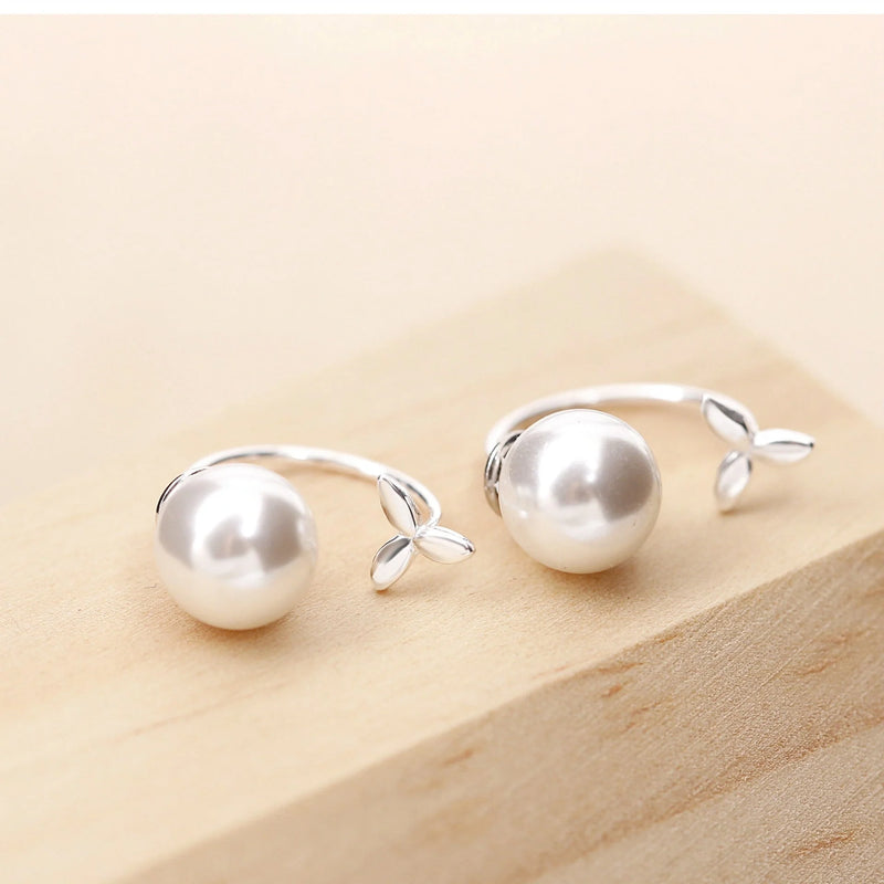 GiftHome UK Elegant Sterling Silver Earrings: Fashionable Floral Design