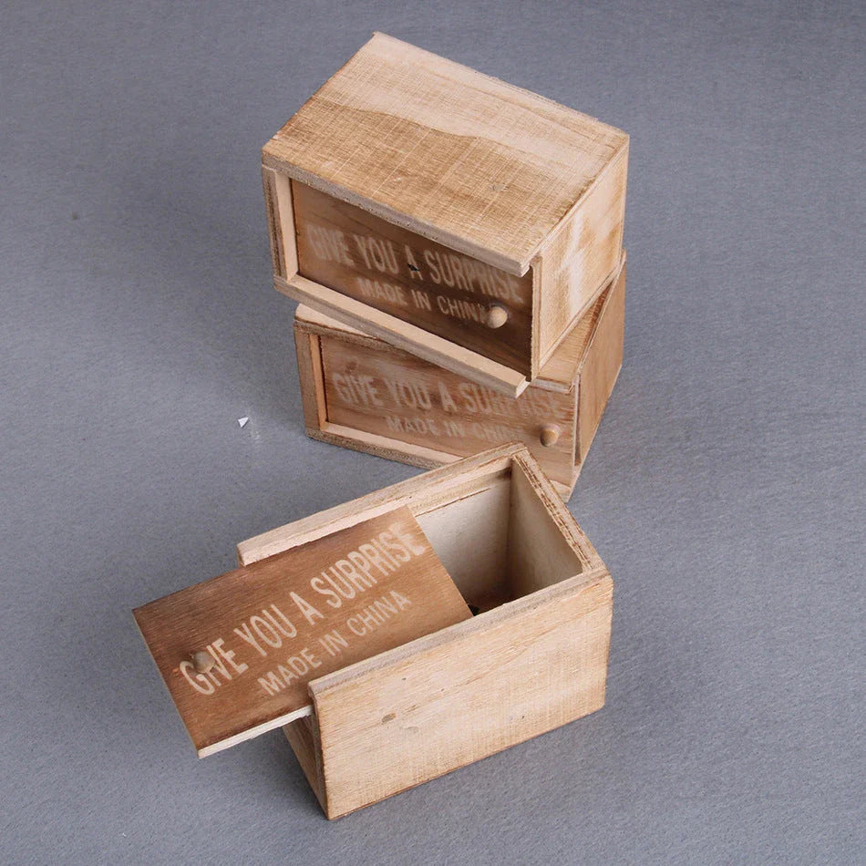 Prank Spider Surprise Box - Realistic Wooden Box That Reveals a Jumping Creature Inside for Practical Jokes and Laughs