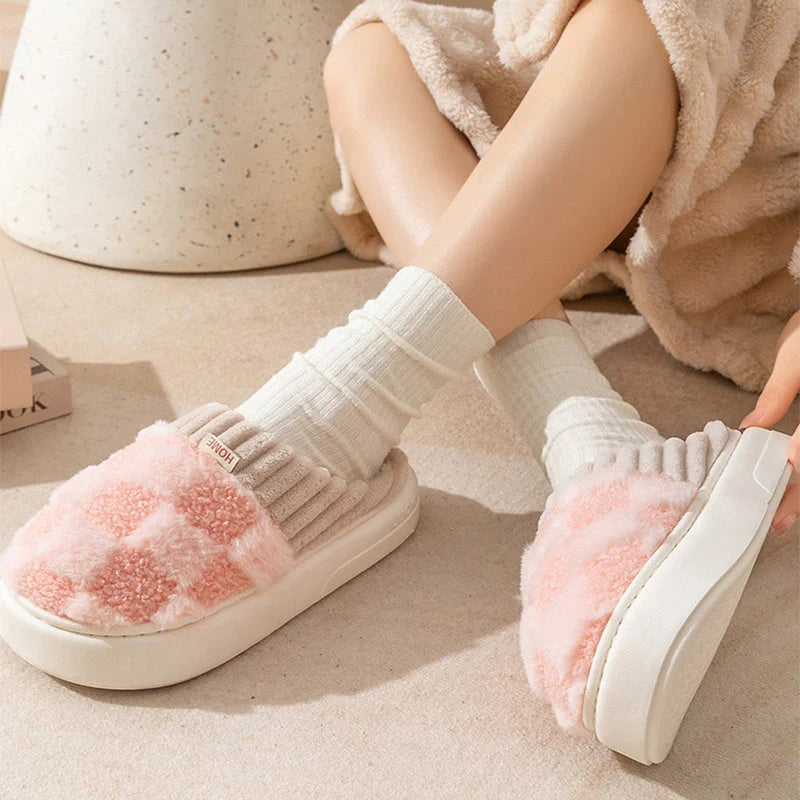 Plaid plush slippers for women with non-slip sole in various colours