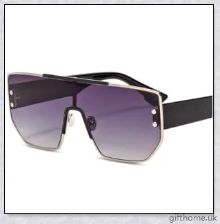 Stylish big frame sunglasses in a range of fashionable gold and silver finishes, providing 100% UV protection and durable scratch-resistant lenses.