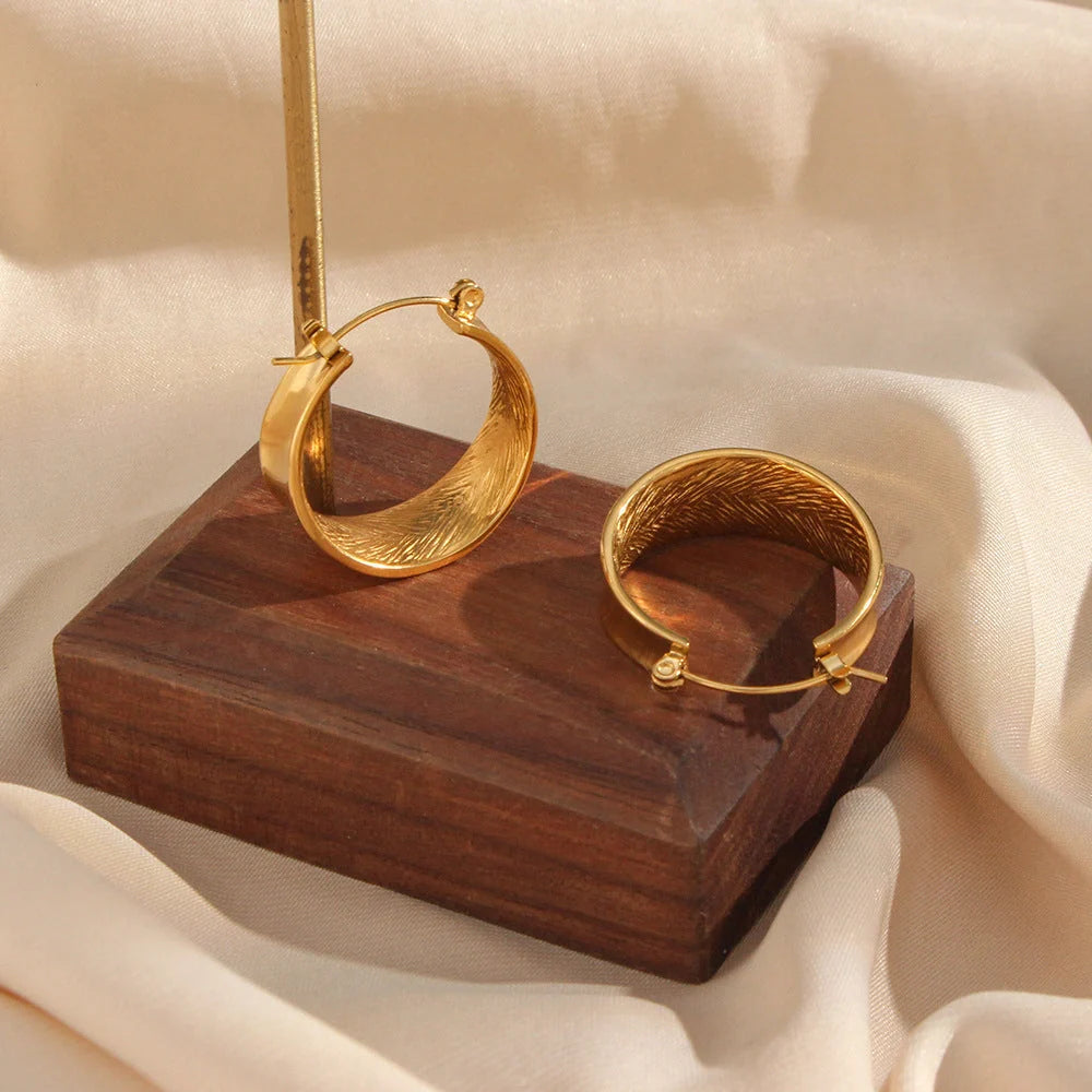 Geometric gradient size gold electroplated stainless steel earrings for women