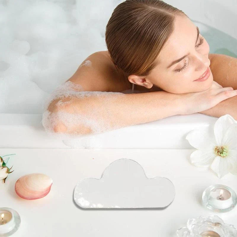 Aromatherapy bath bombs with essential oils, cloud-shaped fizzy balls for a soothing, moisturizing and exfoliating bath time experience