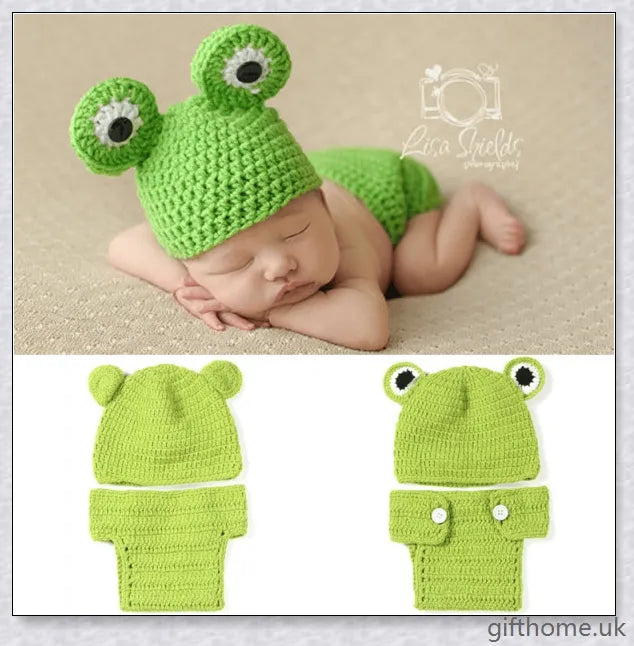 Adorable frog-themed crochet baby beanie and bloomer set for newborn photography