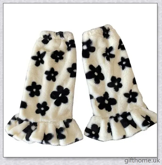 Autumn and Winter Warm Lace Leg Warmer with delicate floral patterns and cosy acrylic fibre construction