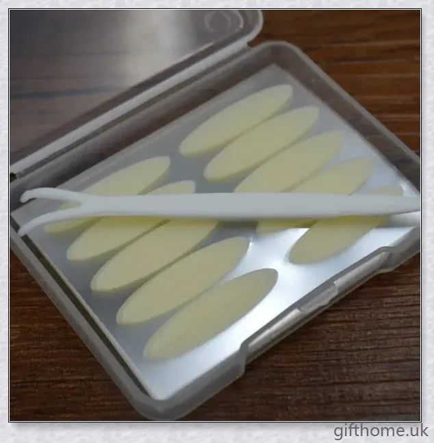 Double eyelid tape for heavy hooded eyes, featuring 120 pairs of eyelid lifter strips to enhance the appearance of the eyes.