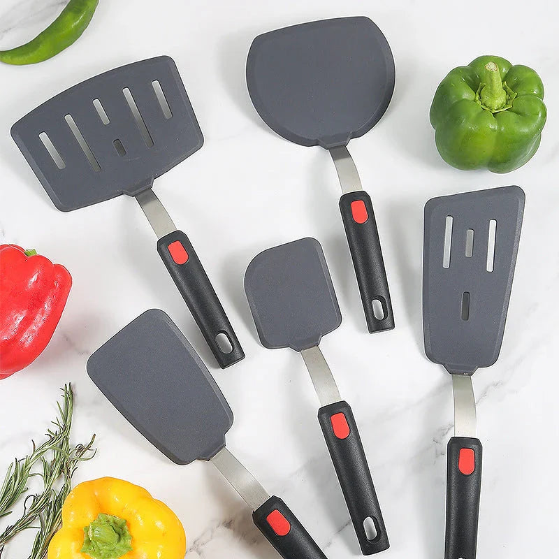 High-temperature resistant silicone spatula with stainless steel core for versatile cooking tasks