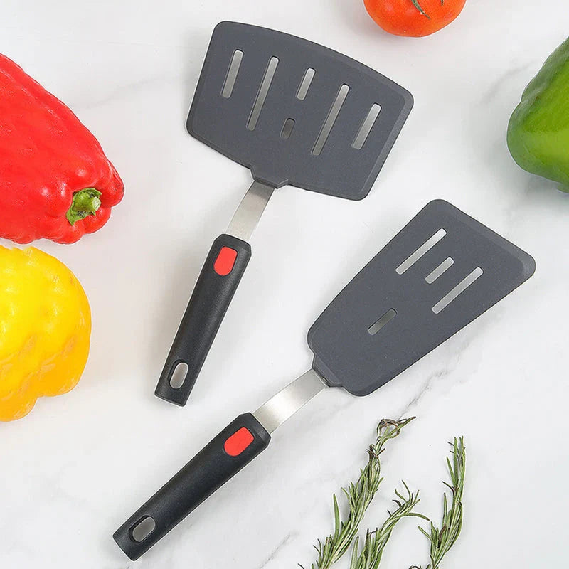 High-temperature resistant silicone spatula with stainless steel core for versatile cooking tasks