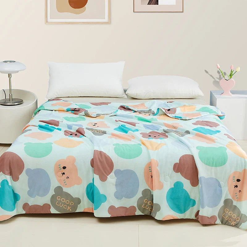 Machine washable ice silk thin quilt with cool feeling fabric in various colors and sizes