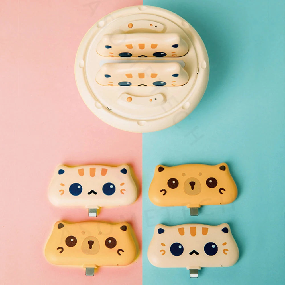 DuoXin Spaceship Cute Pet Portable Charger with cute cat design