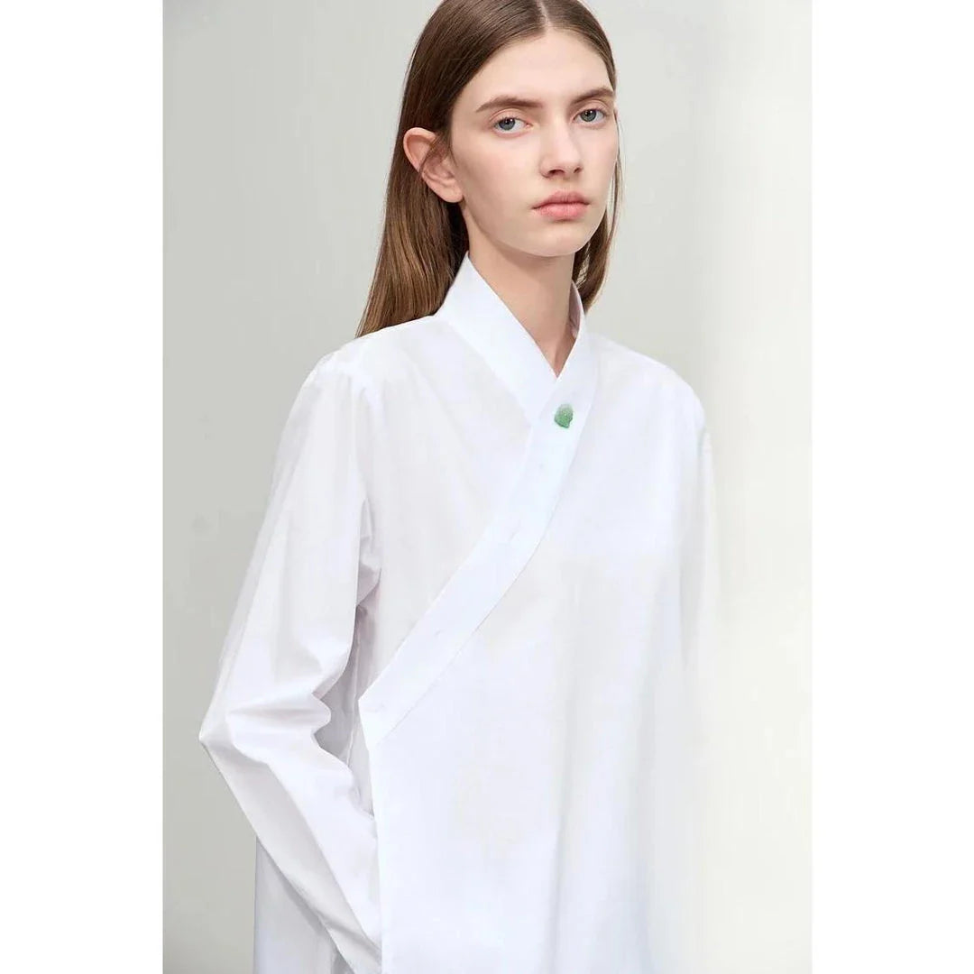 Elegant spring blouse with stand collar, floral pattern, and loose fit for women