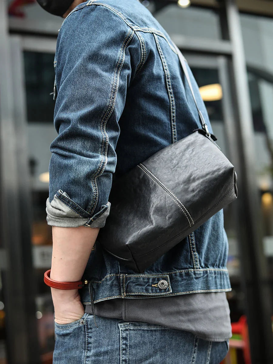 Premium light casual men's leather shoulder messenger bag with zipper closure and single strap