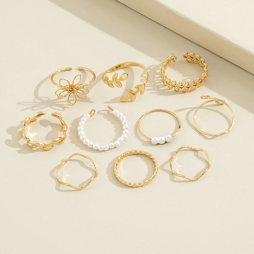 Openwork Flower Set Ring in glossy finish with unique J0656 colour