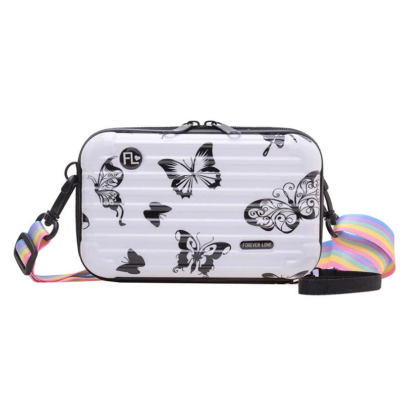 Fashionable one-shoulder bag with geometric pattern and multiple colour options, perfect for the modern British consumer