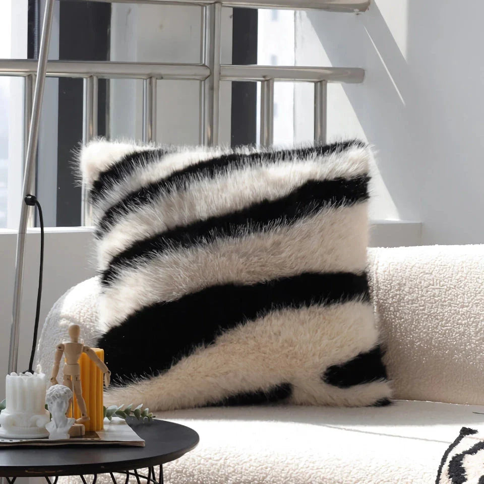Italian Minimalist Black and White Cushion Cover - Soft, Durable and Eco-Friendly Luxury Pillowcase
