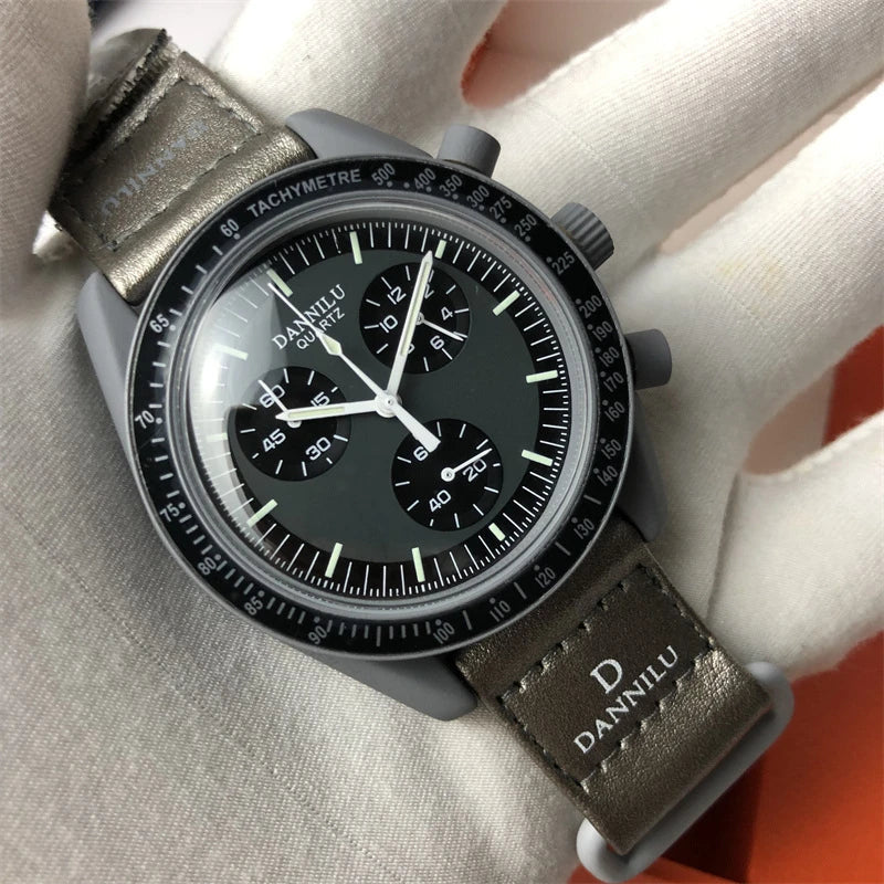 Sophisticated multi-function quartz watch with stylish textile strap, featuring a classic round dial and stainless steel clasp