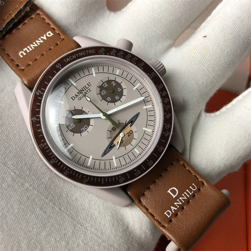 Sophisticated multi-function quartz watch with stylish textile strap, featuring a classic round dial and stainless steel clasp