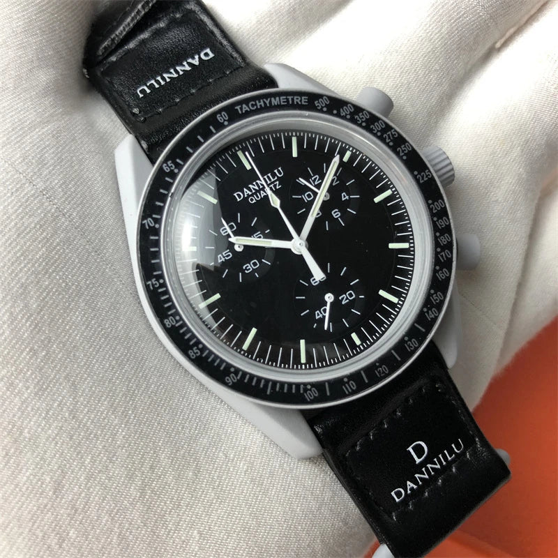 Sophisticated multi-function quartz watch with stylish textile strap, featuring a classic round dial and stainless steel clasp