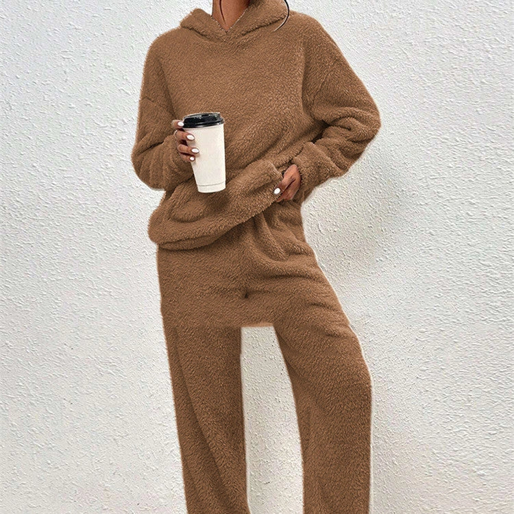 Fleece-lined hooded casual trousers in various colours, featuring dimensional patch pockets and a stylish, comfortable design.