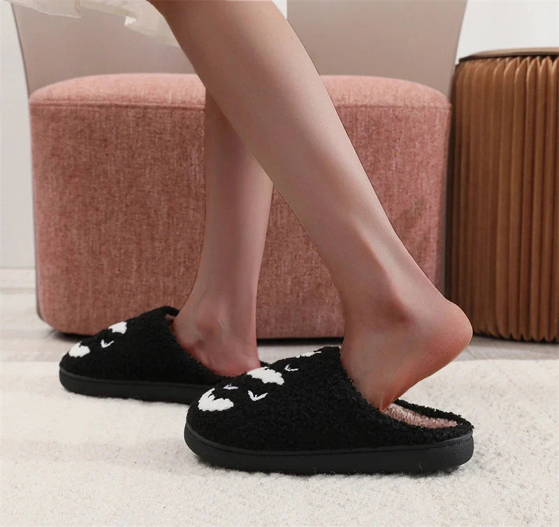 Cosy Bat Slippers for Halloween - Soft Plush Unisex House Shoes in black and white