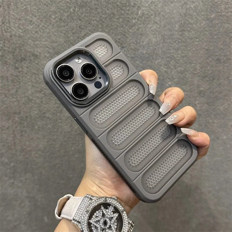 Breathable heat dissipation mesh case for ApplePhone with matte cooling metal lens ring