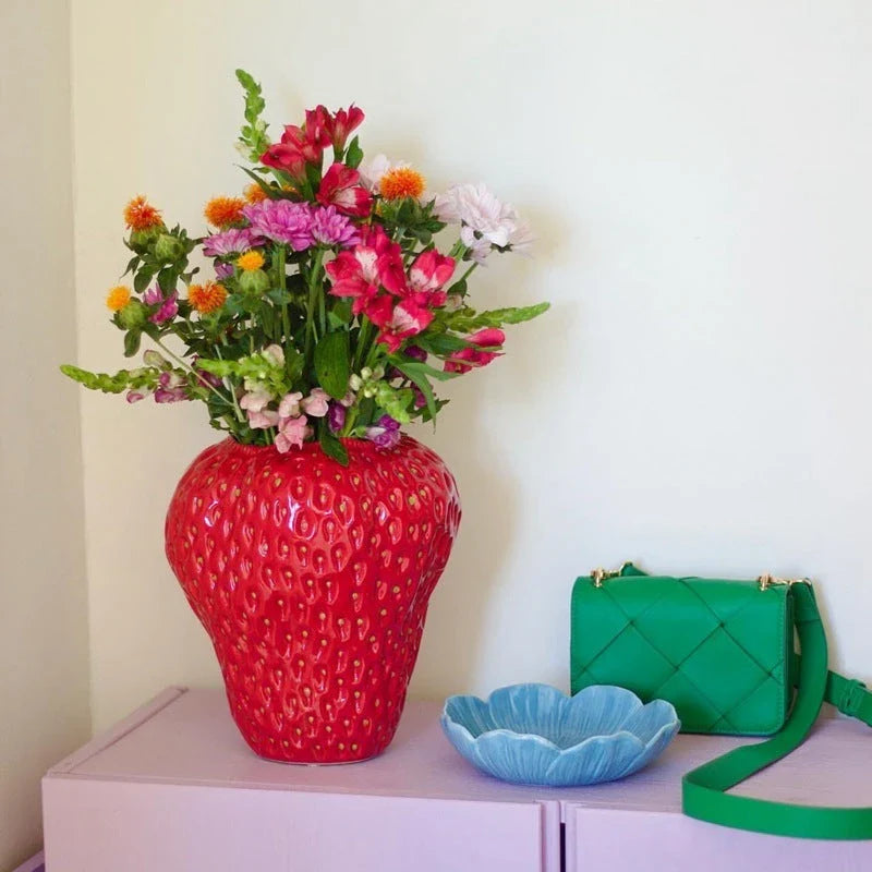 Creative Design Strawberry Ceramic Vase - Unique Floral Display for Home Decor
