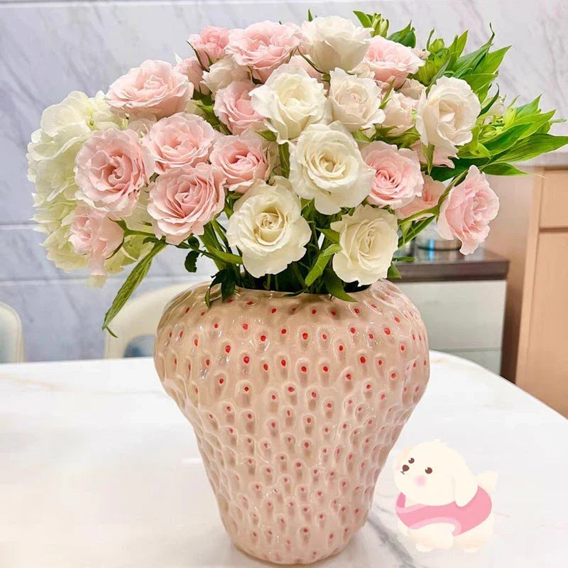 Creative Design Strawberry Ceramic Vase - Unique Floral Display for Home Decor
