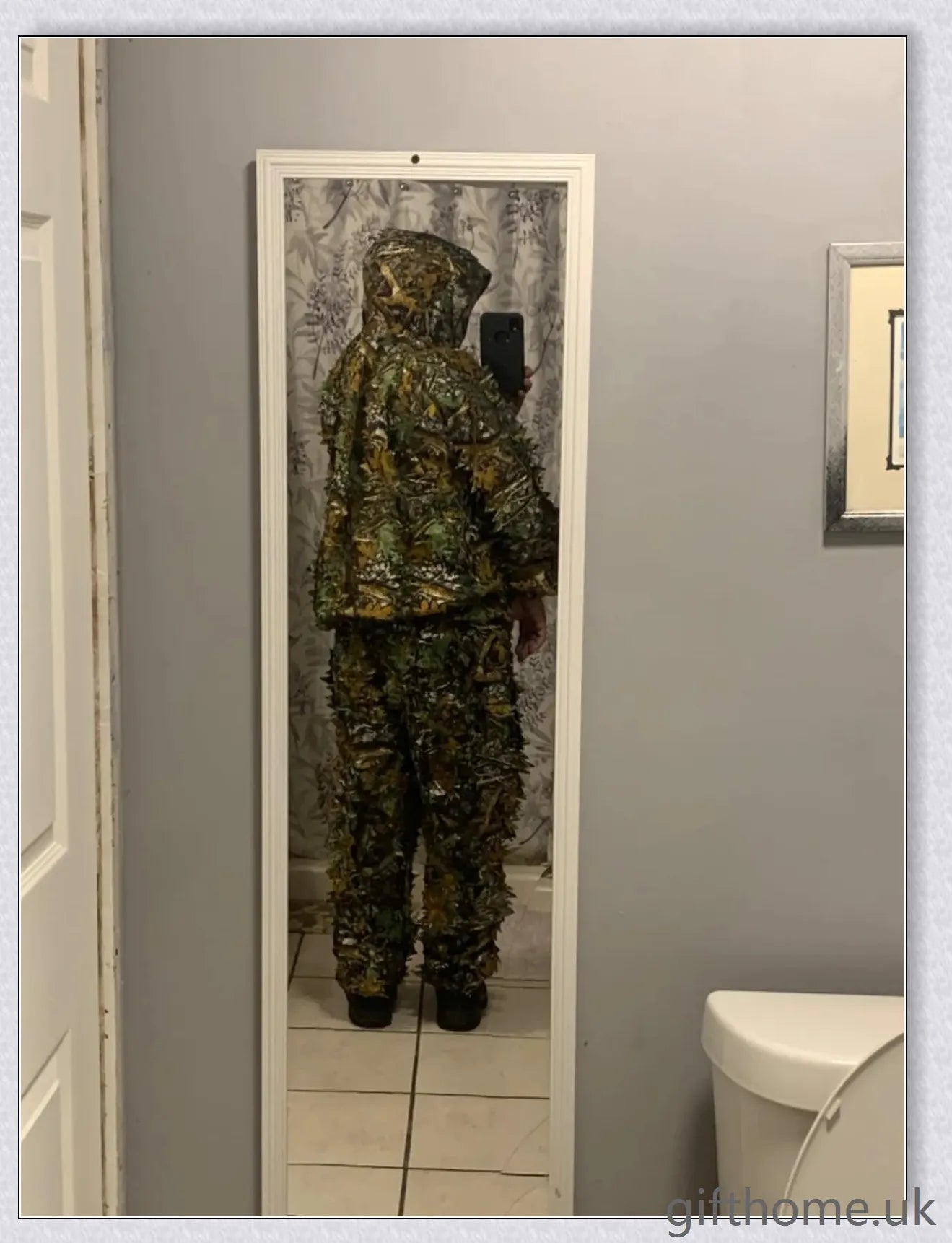 Ghillie Camouflage Camo Suit with 3D leaf pattern for seamless blending in natural environments