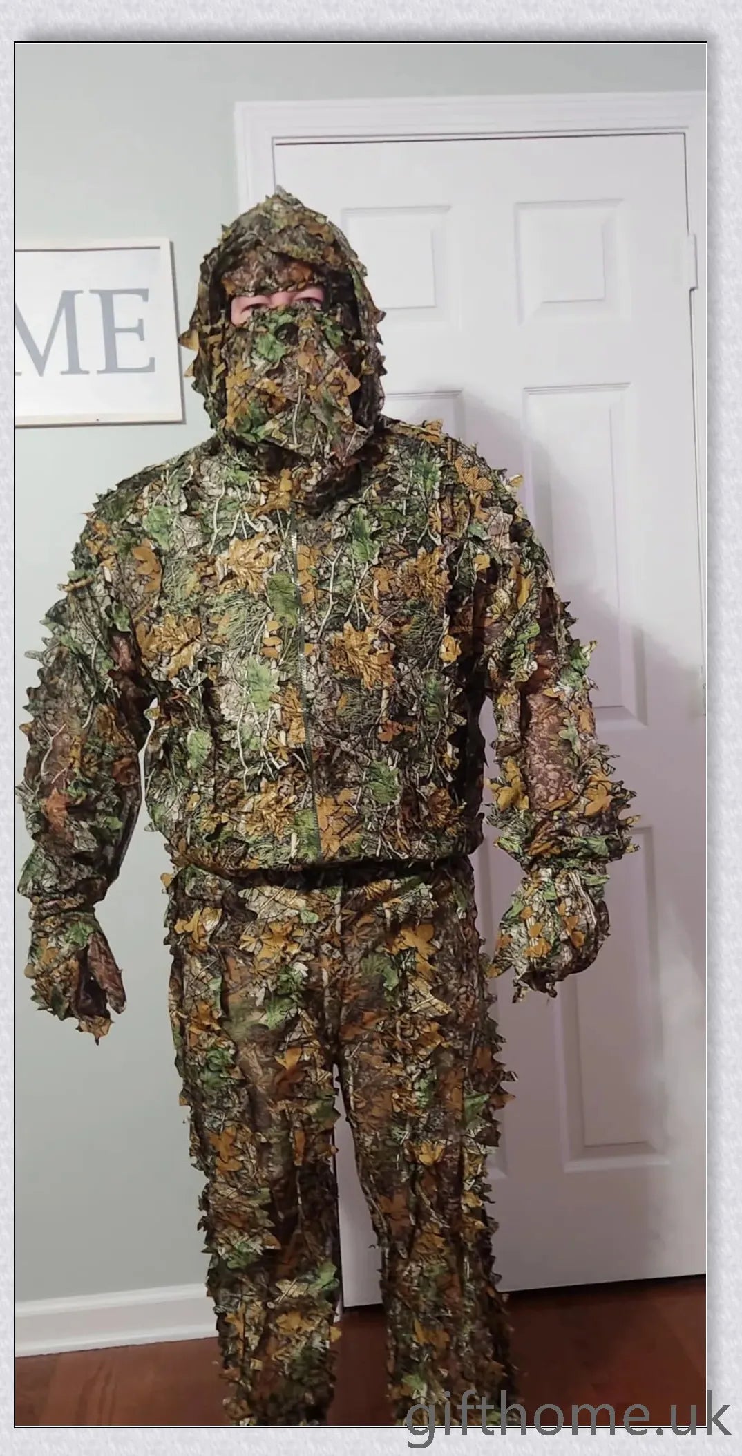 Ghillie Camouflage Camo Suit with 3D leaf pattern for seamless blending in natural environments