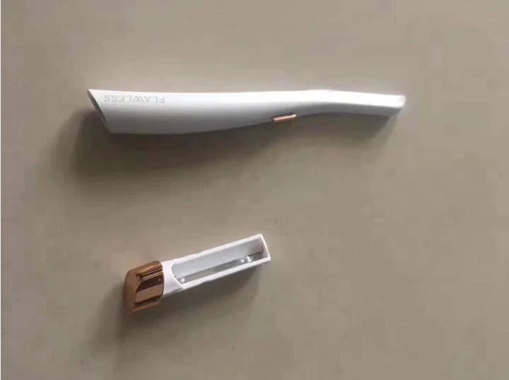Premium white lady shaver for smooth and comfortable skin grooming