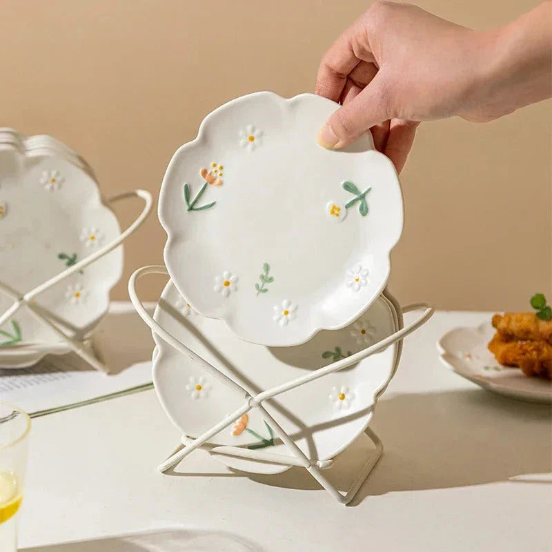 Chic Daisy Design Ceramic Plates Set - 6-inch plates with elegant floral pattern for serving desserts, appetizers, and more