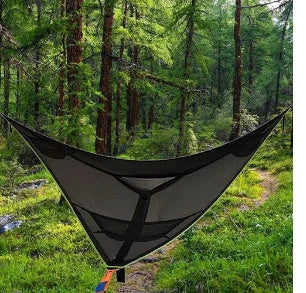 Spacious 3-person outdoor hammock with unique 3-point anchor system for maximum comfort and stability