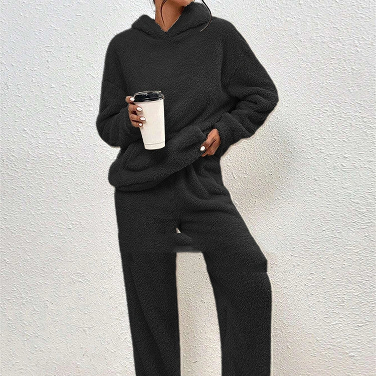 Fleece-lined hooded casual trousers in various colours, featuring dimensional patch pockets and a stylish, comfortable design.