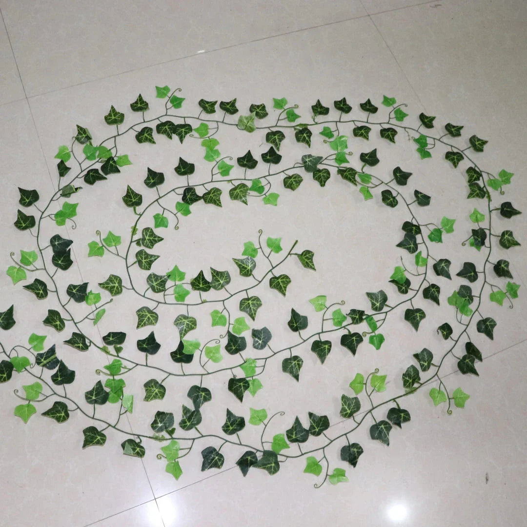 2.5-metre artificial ivy leaf garland with 100 detailed, lifelike leaves made from silk cloth and plastic